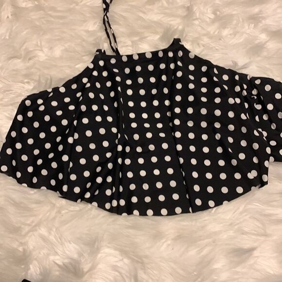 Old Navy two-piece black swimsuit. XXL top and XL bottom - Picture 5 of 8